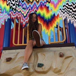 Meet your Posher, Olivia